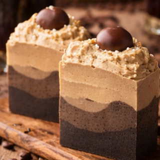 Beer & Bourbon Cold-processed Scrub Bar Soap
